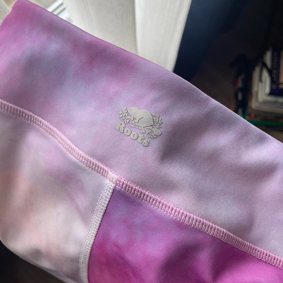 ROOTS. Scenery Printed Leggings. Size M. - Picture 3 of 3